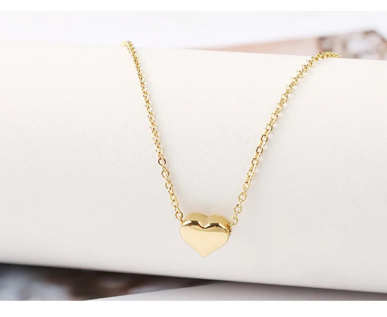 Collar de acero inoxidable bañado en oro