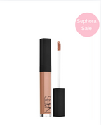 SEPHORA SALE NARS 
Radiant Creamy Concealer with Hydrating Medium Coverage **BAJO PEDIDO**